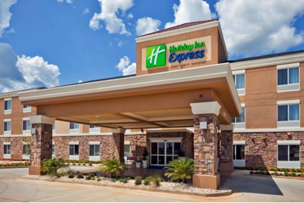 Holiday Inn Express & Suites Jackson/Pearl International Airport Bagian luar foto